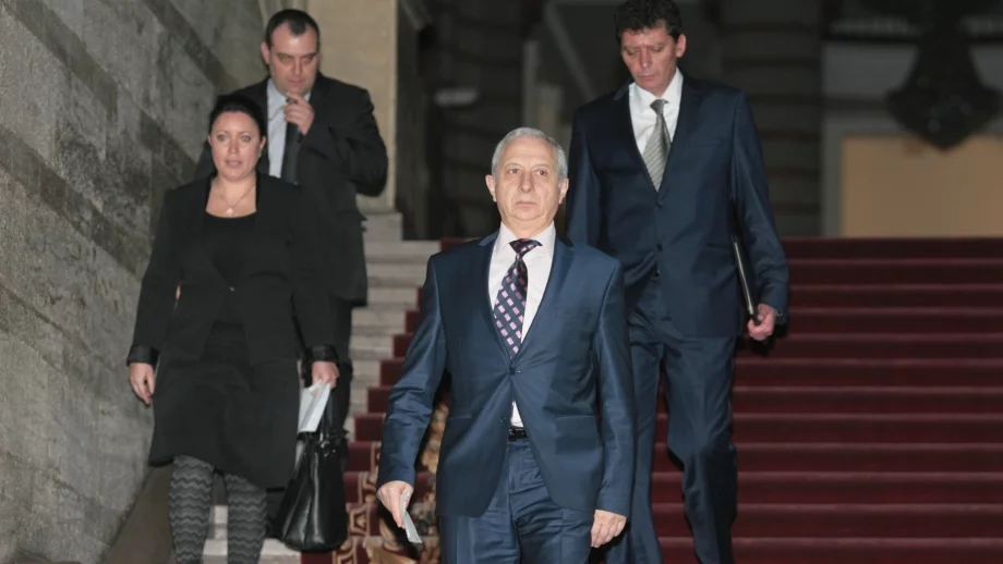 Герджиков уволни шефа на АПИ заради трагедията в тунел "Ечемишка"