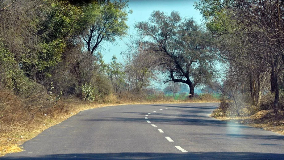 Премахват завоите от българските пътища