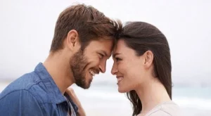 За любовта си жената трябва да говори с очите си