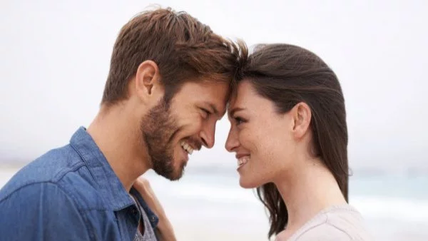 За любовта си жената трябва да говори с очите си