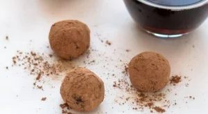 Шоколадови трюфели с червено вино