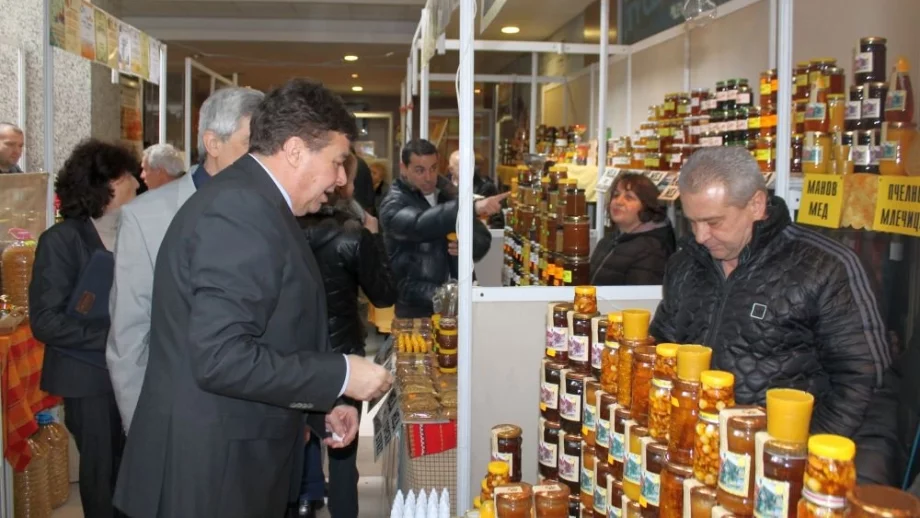 С 5 млн. лв. годишно подпомагат стопаните по Пчеларската програма