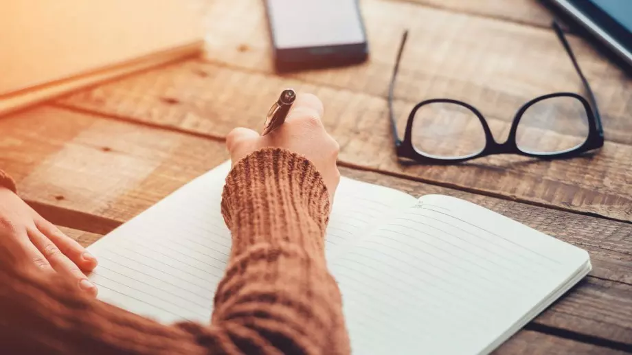 Елексир или еликсир – как се пише правилно?