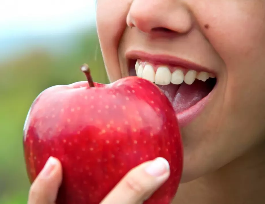 Отслабване с ябълки – ето как се прави