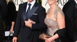 Почина майката на Том Круз