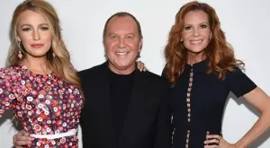 Седмица на модата в Ню Йорк: Майкъл Корс посвети колекция на покойната си майка (ВИДЕО)