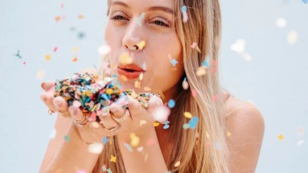 Престани да чакаш, ЩАСТИЕТО е сега! 