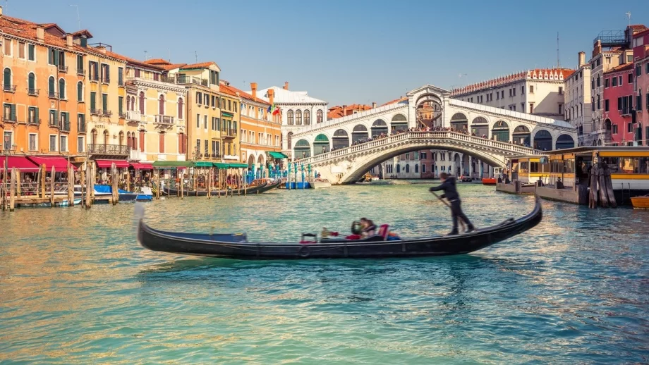 Венеция забранява откриването на нови хотели