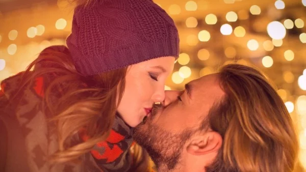 Какво издава неговата целувка