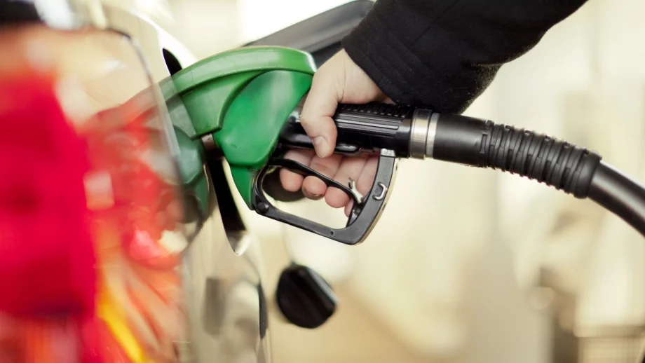 Отлагат с 6 месеца приемането на Закона за горивата