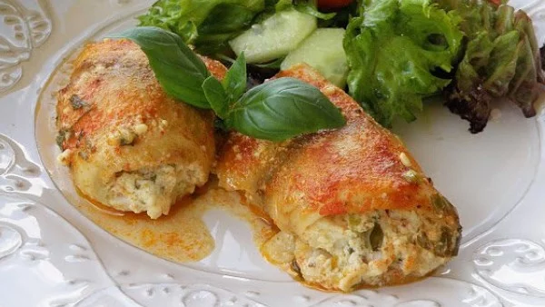 Тилапия с  рулца от раци и сирене Фета