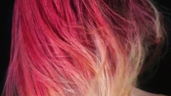 Първата боя за коса, която се променя според средата