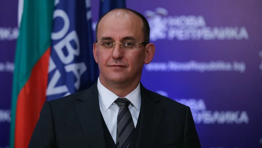 Има недопустима намеса на държавата в "Дунарит", смята Стоил Яков