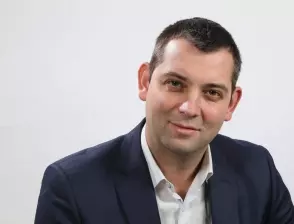 Делчев: Заради страха на Борисов от предсрочни избори спрират еврофондовете