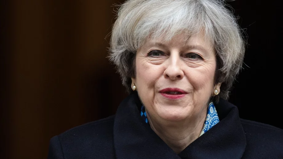 Мей засилва търговските връзки с Китай заради Brexit 