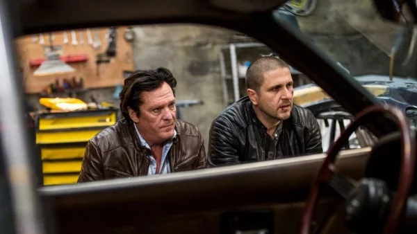 Блатечки с "Бързи и яростни" по български