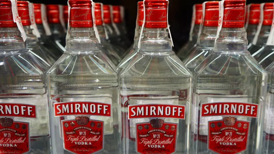 Водка Smirnoff за втори път бяга от Русия