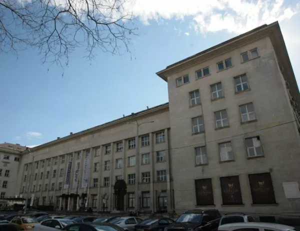 Васил Божков е новият собственик на Телефонната палата, превръща я в музей