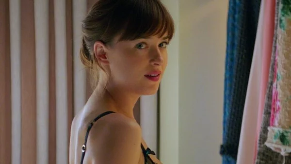 Родителите на Дакота Джонсън не са гледали "Петдесет нюанса“