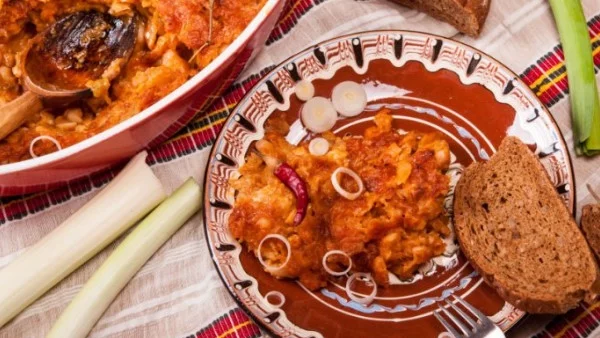 Боб с кисело зеле