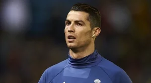 Роналдо показа голото си тяло