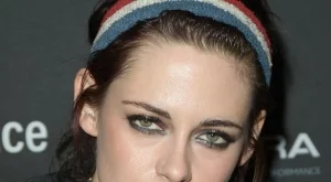 Кристен Стюарт си обръсна косата (снимки)