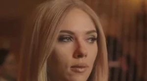 Скарлет Йохансон имитира Иванка Тръмп (видео)