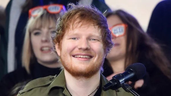 Ед Шийрън с поредица от рекорди във Великобритания