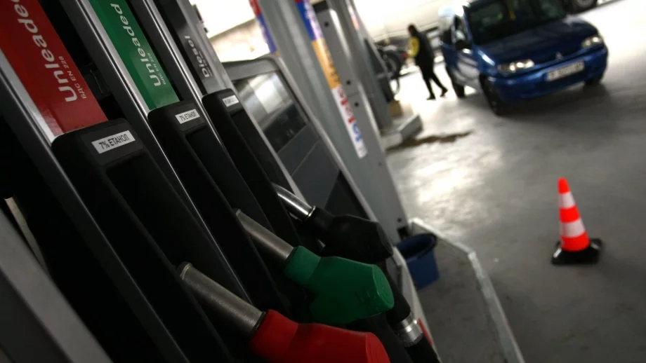 Горивата може да поскъпнат чувствително заради идването на лятото
