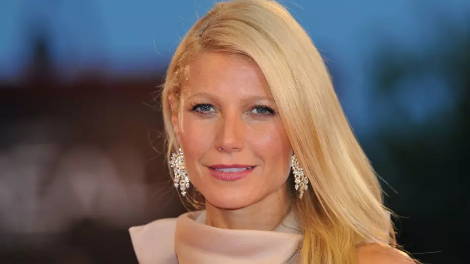 5 странни бюти ритуала на Гуинет Полтроу 