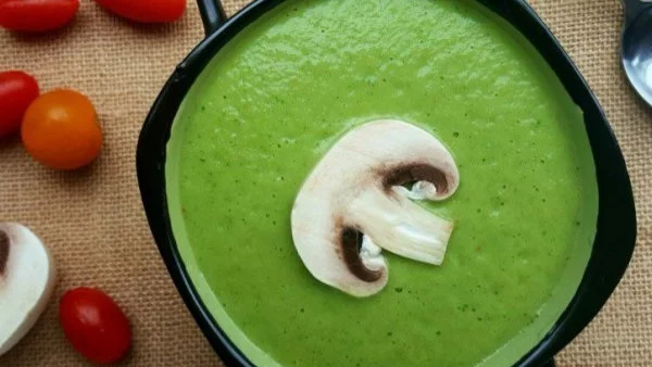 Енергизираща зелена супа