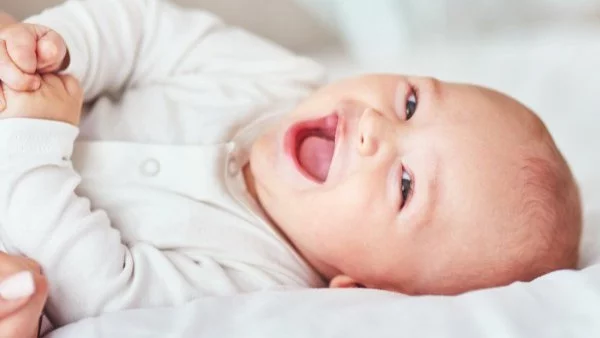 Странни традиции, които спазват родителите по света