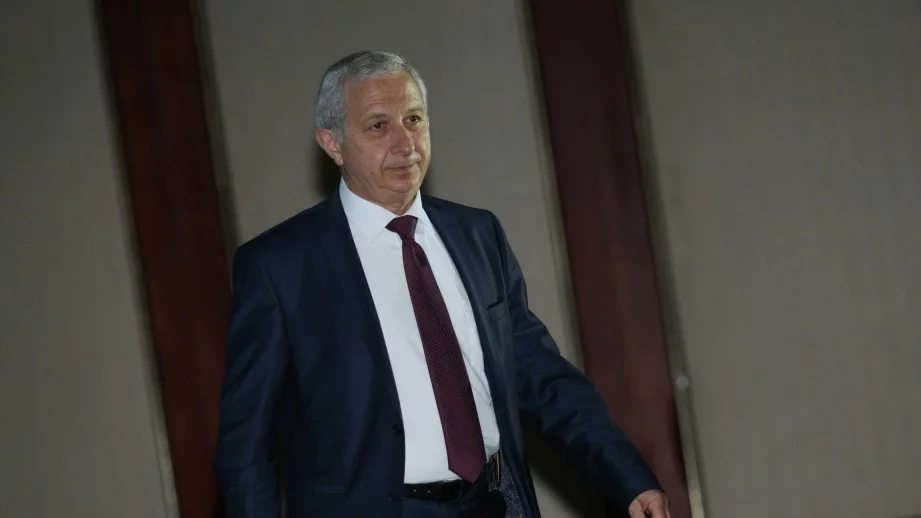 Основна грижа на кабинета "Герджиков" бил жп транспорта 