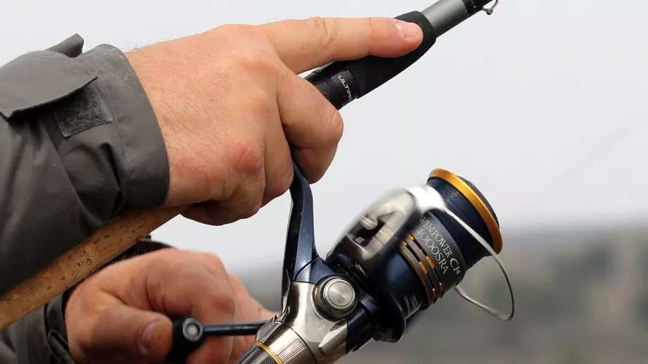 Виц на деня: Рибарят и хокейното игрище