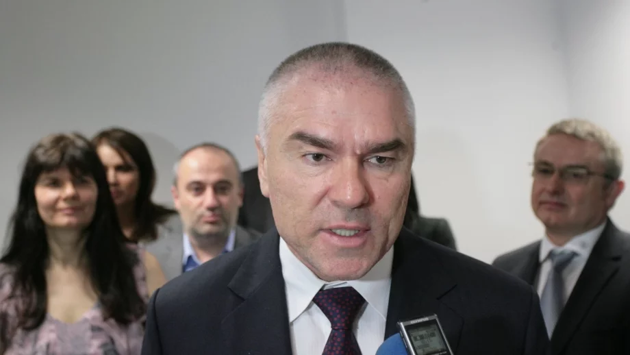 Марешки: Ако оставката на Петкова бъде приета, значи има съмнение за задкулисие