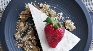 Бананов чийзкейк с хрупкава основа от мюсли