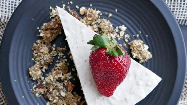 Бананов чийзкейк с хрупкава основа от мюсли