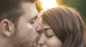 ЛЮБОВНА изненада за 2 зодии в хороскопа за 13 април 