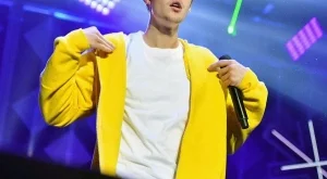 Глобиха Джъстин Бийбър за вандализъм в Бразилия