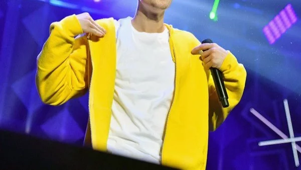 Глобиха Джъстин Бийбър за вандализъм в Бразилия