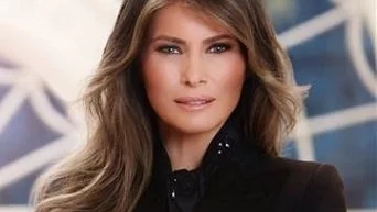 Първата официална снимка на Мелания Тръмп раздели общественото мнение