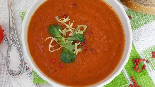 Кадифена доматена крем супа