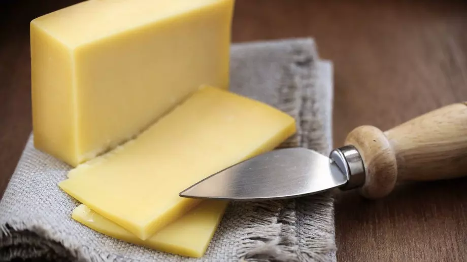 Съхранявайте кашкавала така, за да не мухлясва и изсъхва в хладилника