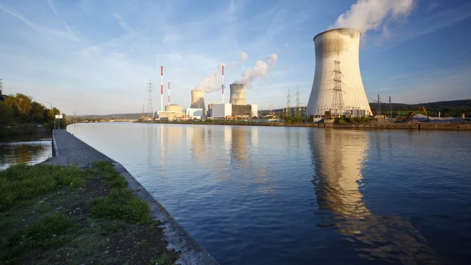 60 ядрени реактора са строят в света 