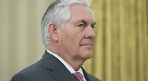 Спад на токийската борса след уволнението на Тилърсън