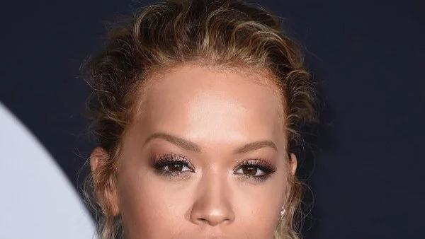 Рита Ора: Гордея се с извивките си