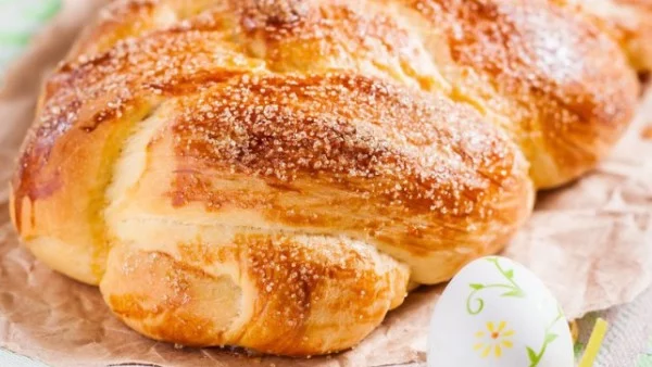 Великденски козунак