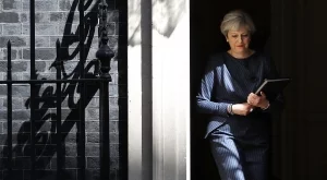 Тереза Мей обвини Русия в кибершпионаж