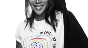 Наоми Кембъл и Diesel помагат на бежанци