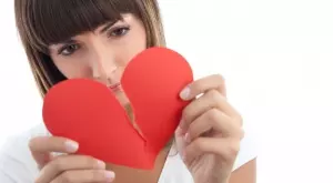 Любопитно: Какво се случва с тялото, когато сърцето ни е разбито